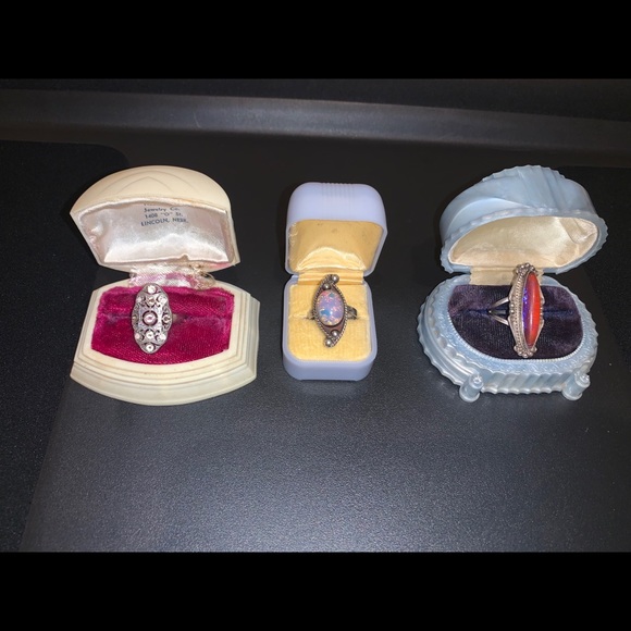 *****S O L D******    Vintage celluloid ring boxes - Picture 3 of 9